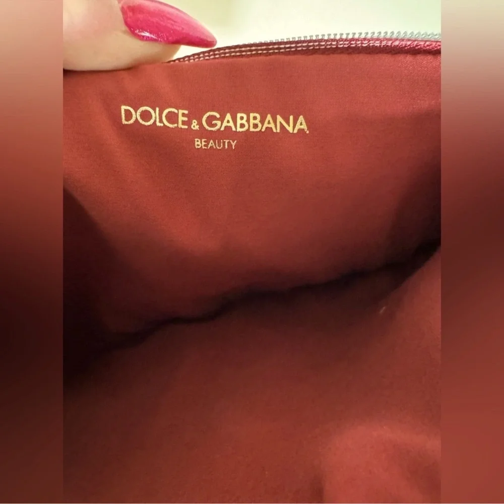 Dolce & Gabbana Red Beauty Bag with Gold zipper - Picture 2 of 3